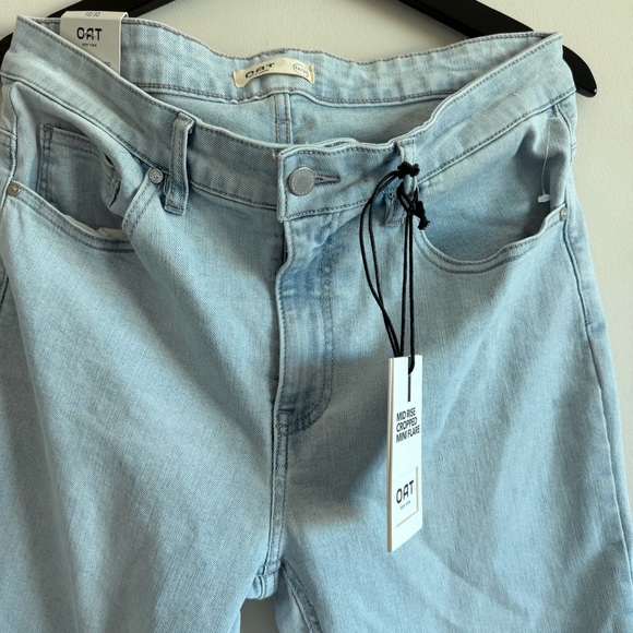 OAT New York Mid Rise Cropped Mini Flare Jeans - Picture 4 of 10